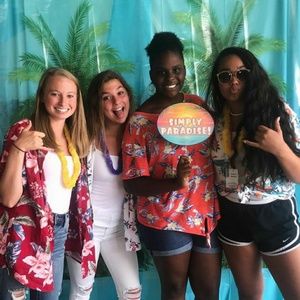 Meet your Posher, Olivia